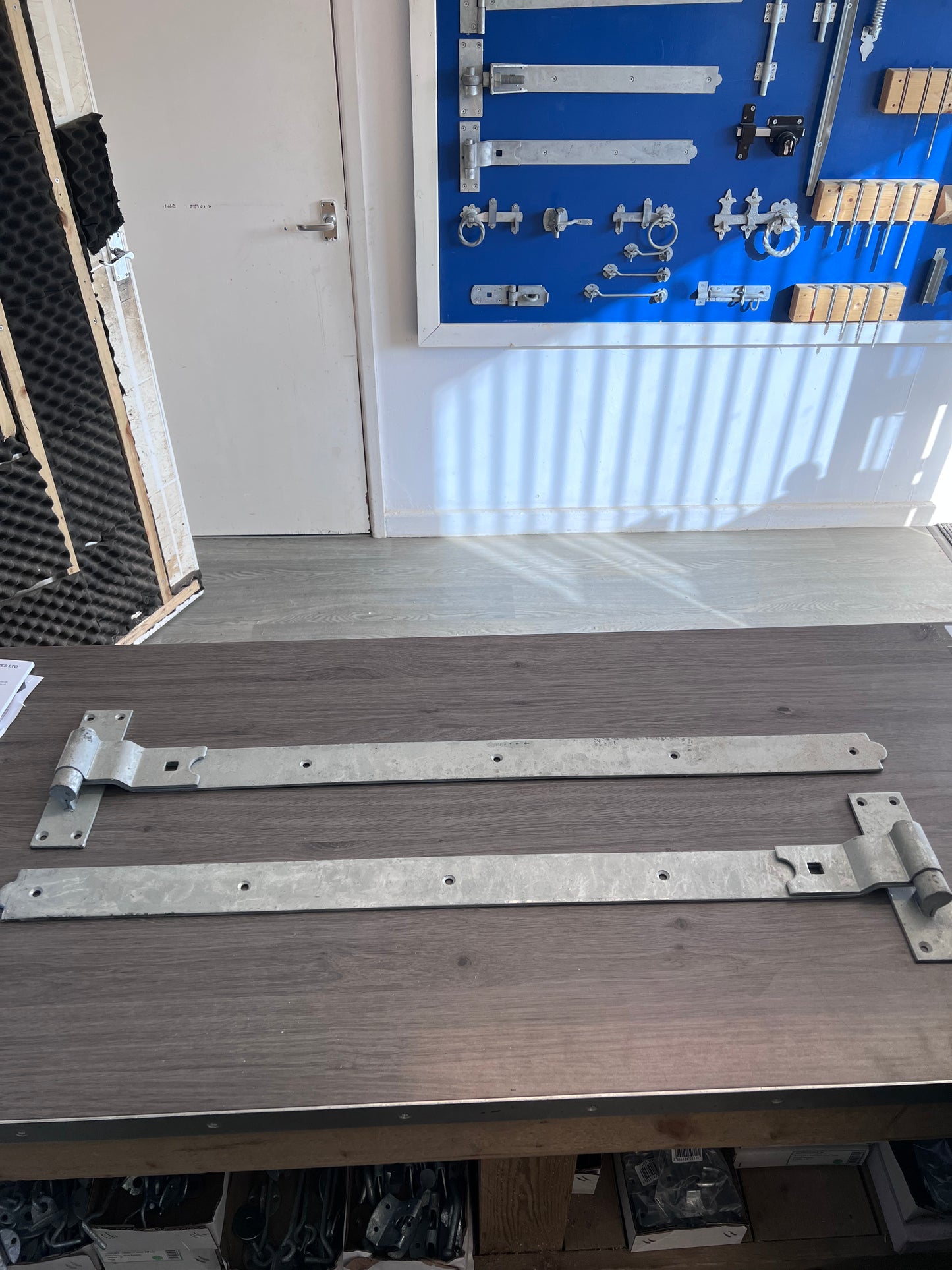Cranked Hook & Band Hinges